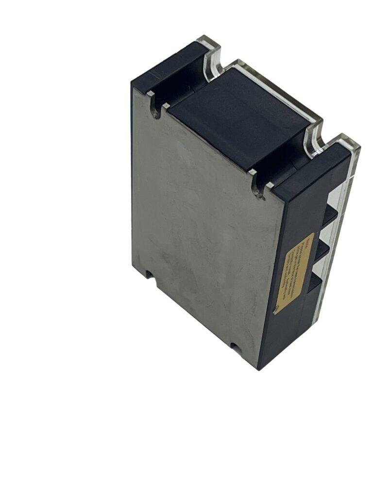 SAYPORT SSR-3P 60A Trifaze Solid State Röle (80–250 VAC Kontrol) - görsel 3